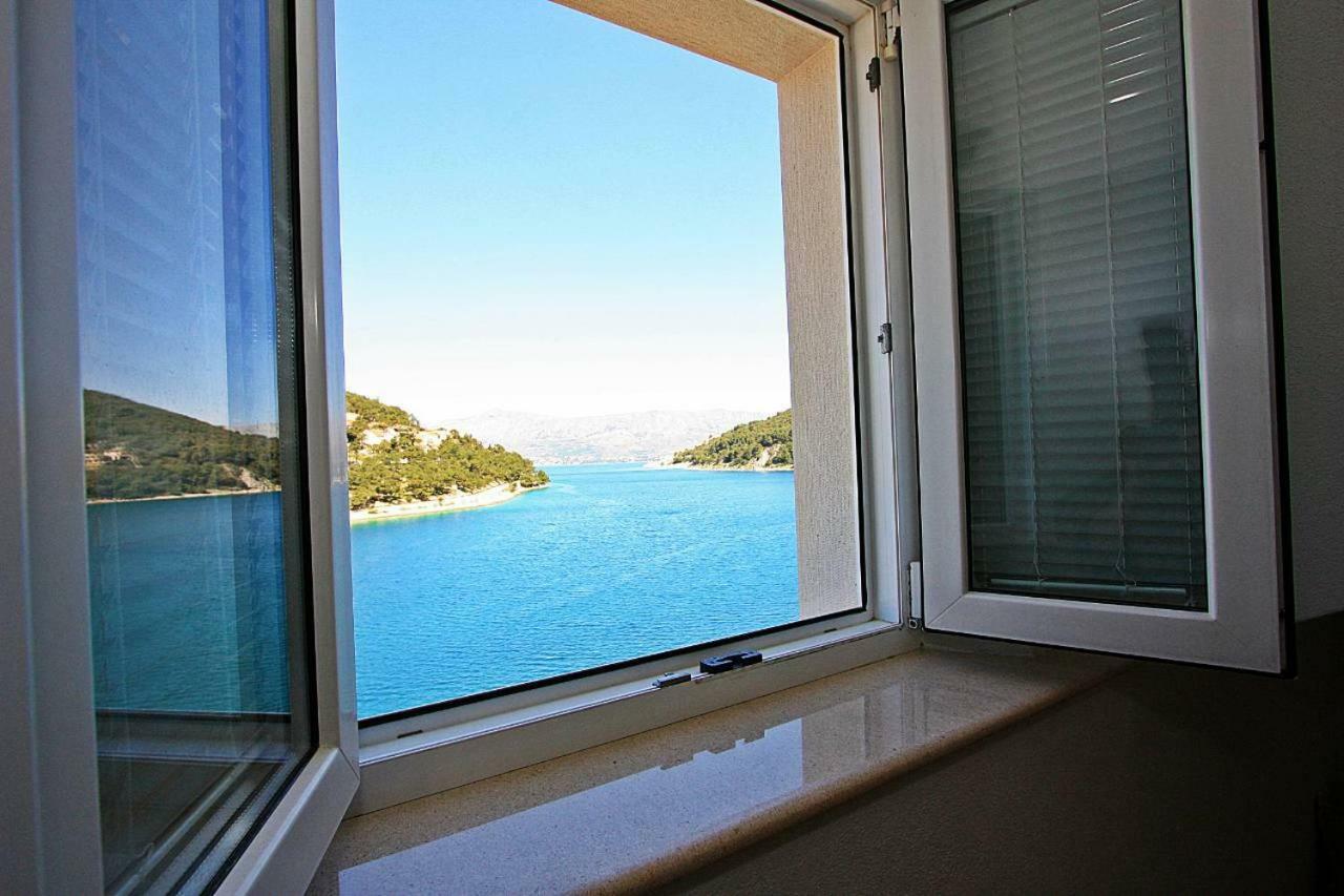 Apartmani Nila Pucisca Luaran gambar